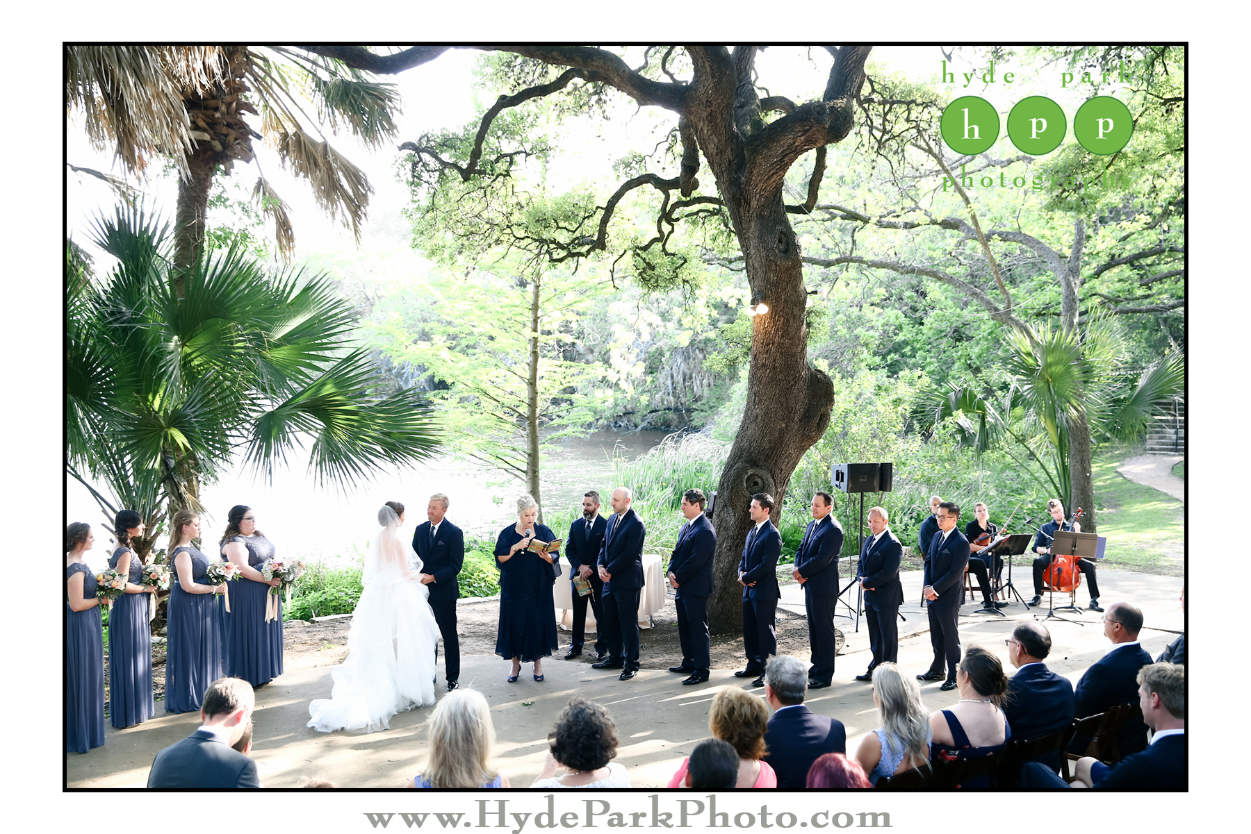 Laguna Gloria Wedding In Austin Texas Hyde Park Photography Laguna Gloria Wedding Austin Photographers